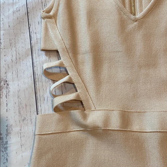 Bebe nude cut out bandage dress size M - Picture 3 of 7
